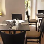 Und Restaurant Kranichsberg Отель