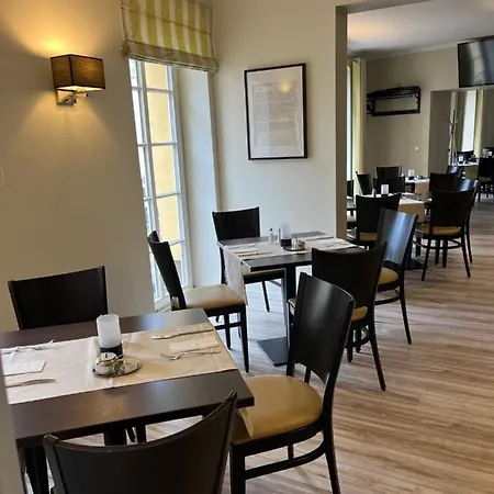 Und Restaurant Kranichsberg 볼테스도프