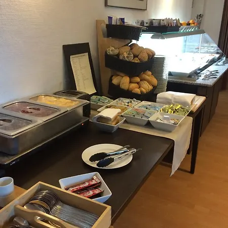 Und Restaurant Kranichsberg 볼테스도프