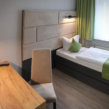 Und Restaurant Kranichsberg Hotel 3*