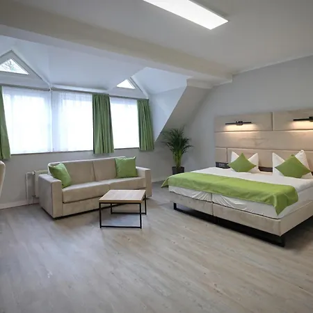 Und Restaurant Kranichsberg 3*