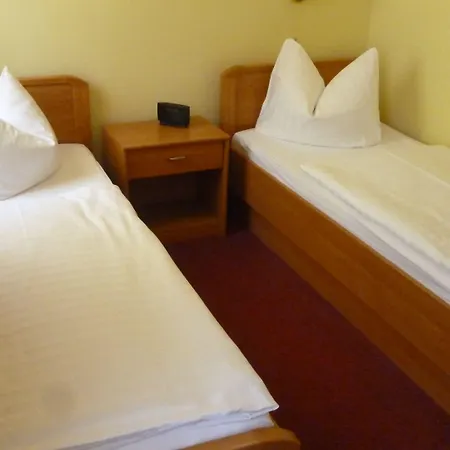 Hotel Und Restaurant Kranichsberg 3*