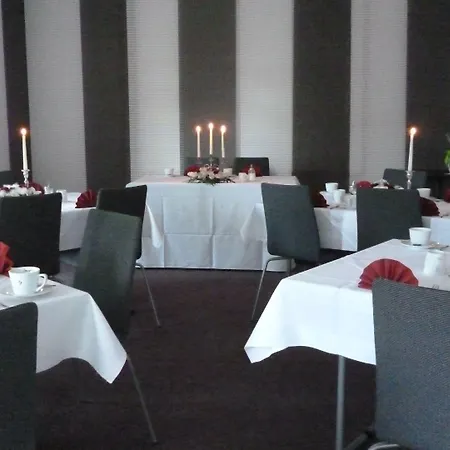 Hotel Und Restaurant Kranichsberg 3*