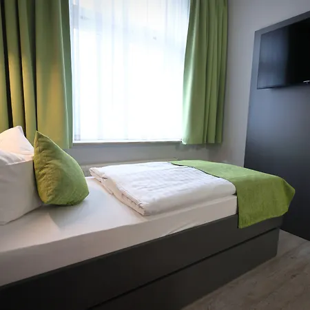 Und Restaurant Kranichsberg 3* Woltersdorf (Brandenburg)