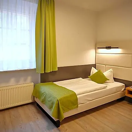 Und Restaurant Kranichsberg Hotel Woltersdorf (Brandenburg)