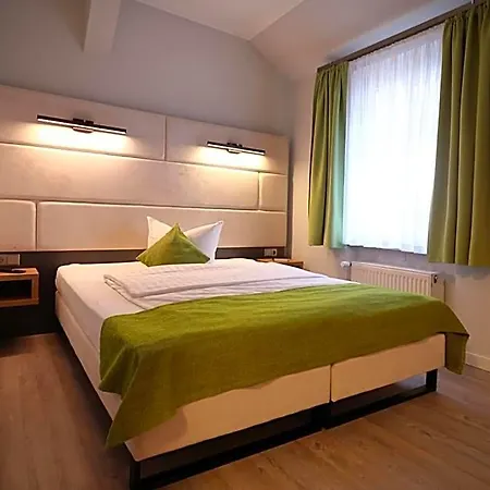 Und Restaurant Kranichsberg Hotel Woltersdorf (Brandenburg)