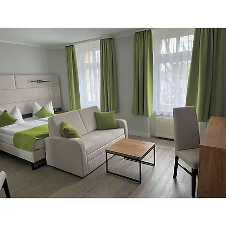 Und Restaurant Kranichsberg Hotel Woltersdorf (Brandenburg)