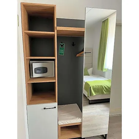 Und Restaurant Kranichsberg Hotel 3*
