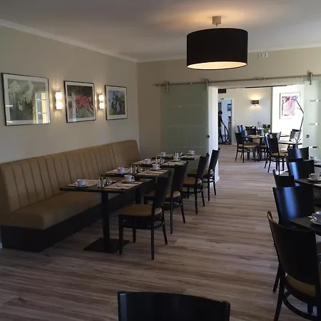Und Restaurant Kranichsberg Hotel 3*