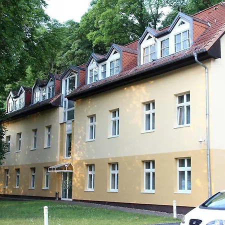 Und Restaurant Kranichsberg 호텔 3*