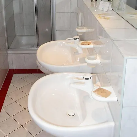 호텔 Und Restaurant Kranichsberg 3*