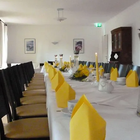 Und Restaurant Kranichsberg 3* 볼테스도프