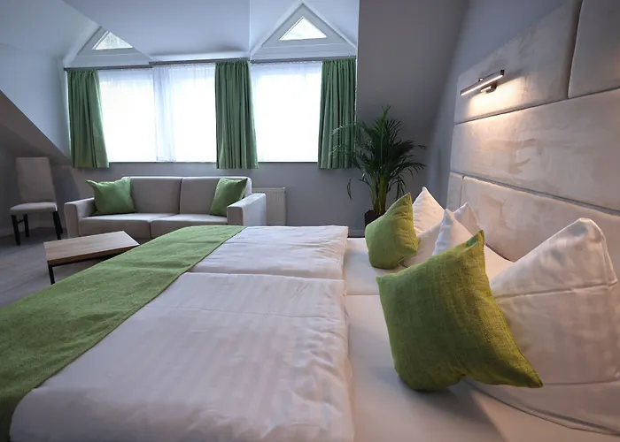 Hotel Und Restaurant Kranichsberg Woltersdorf (Brandenburg)